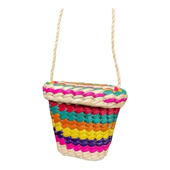 Vintage Woven Basket
Shoulder Bag Crossbody
Attached Lid - Picture 2 of 12